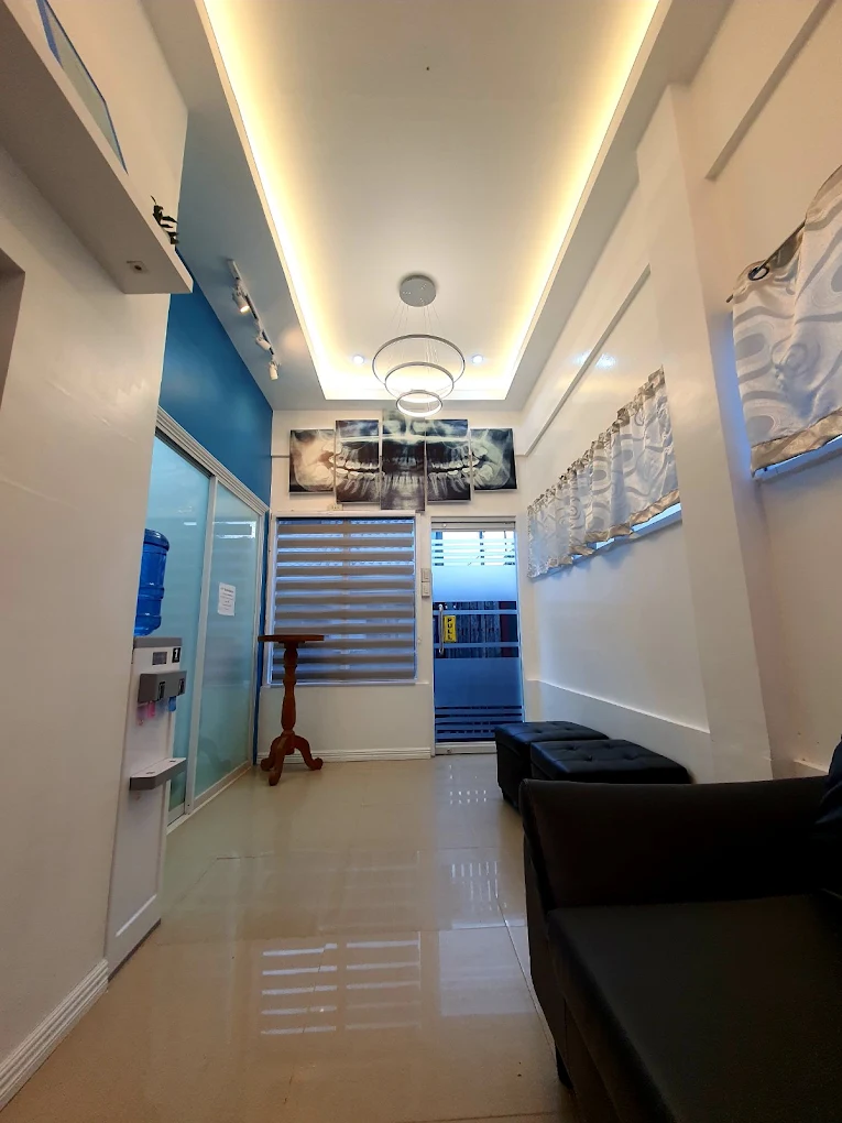 Waiting hallway, Somosot Dental Bohol